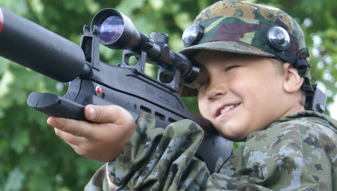 Празднуем день рождения в ЛАЗЕРТАГ Что подарить ребёнку на день рождения